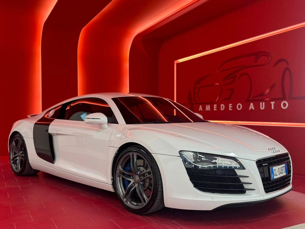 Audi R8 4.2 V8 FSI quattro R tronic