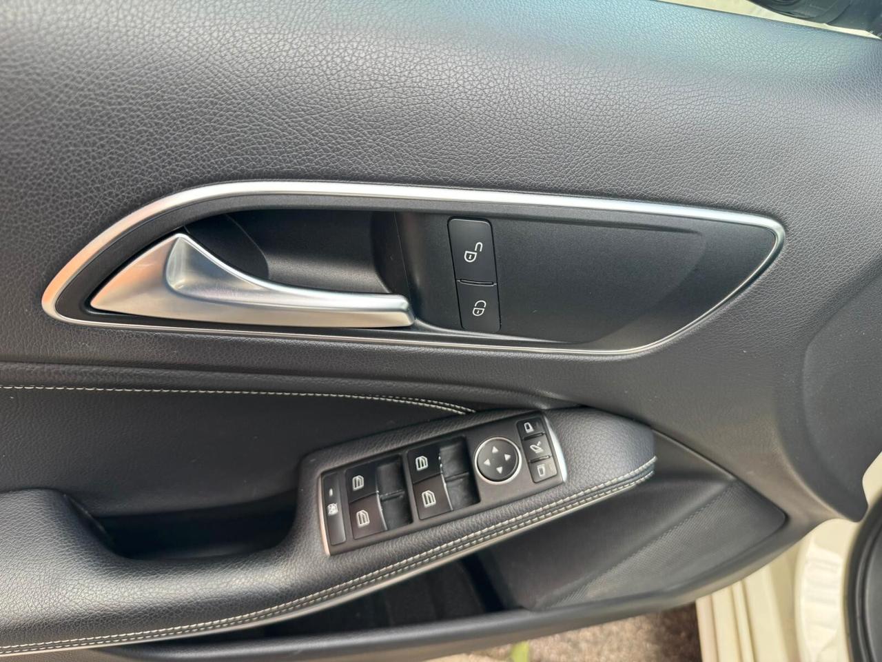 Mercedes-benz A 200 d 136cv Automatic 4Matic Sport