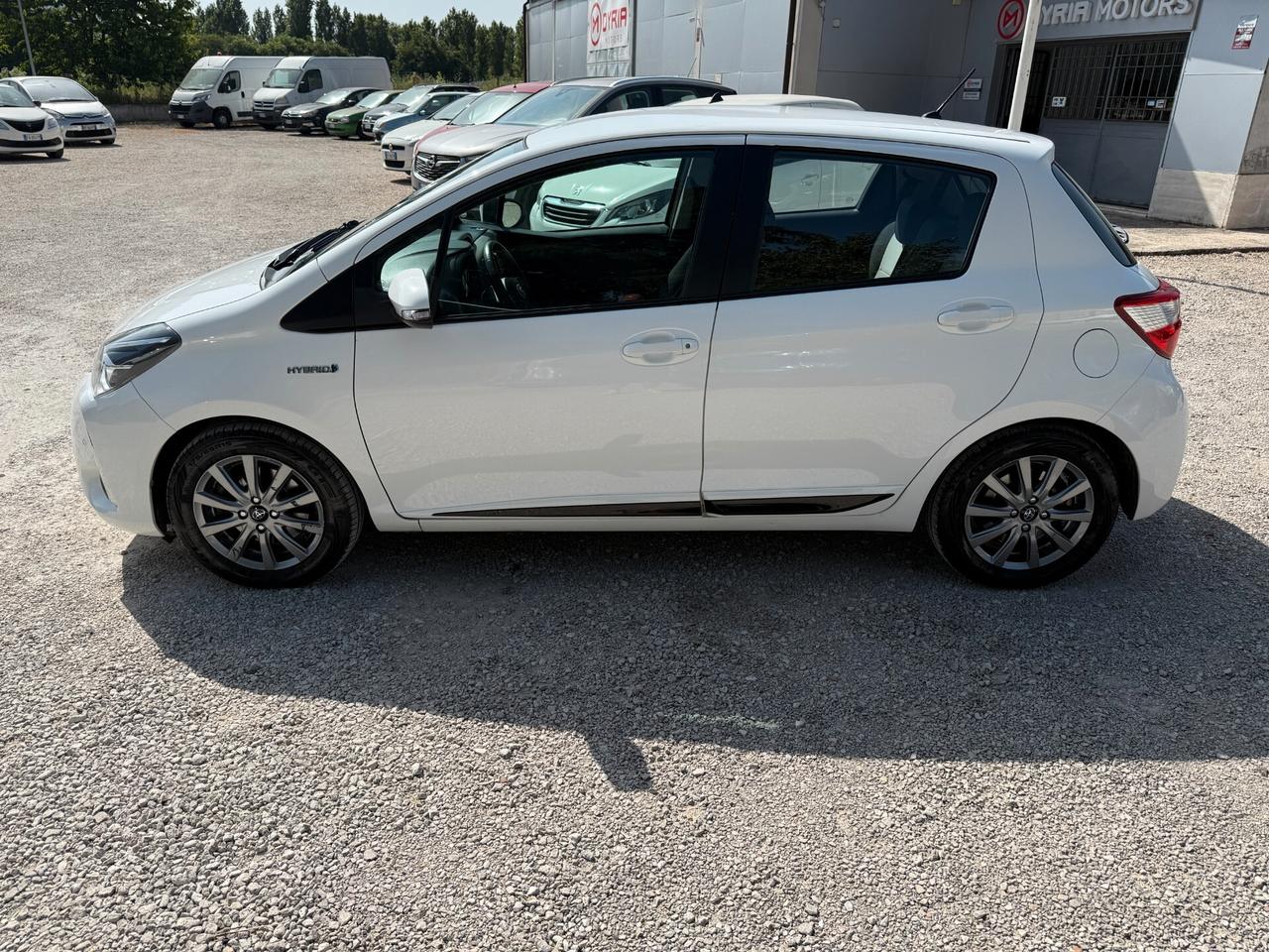 Toyota Yaris 1.5 Hybrid 5 porte Active