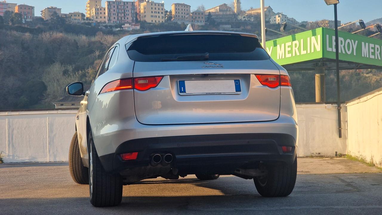 Jaguar F-Pace 2.0 D 180 CV AWD aut. Portfolio