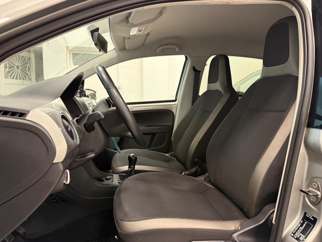 Volkswagen up! 1.0 75 CV 5p. BLACK