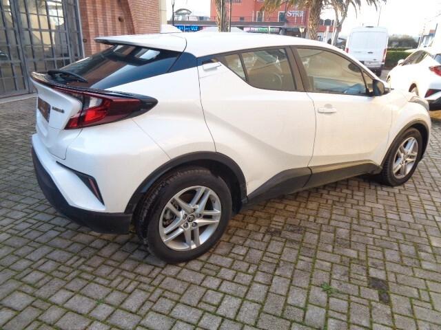 Toyota C-HR 1.8 Hybrid E-CVT Active NESSUN VINCOLO DI FINANZIAMENTO