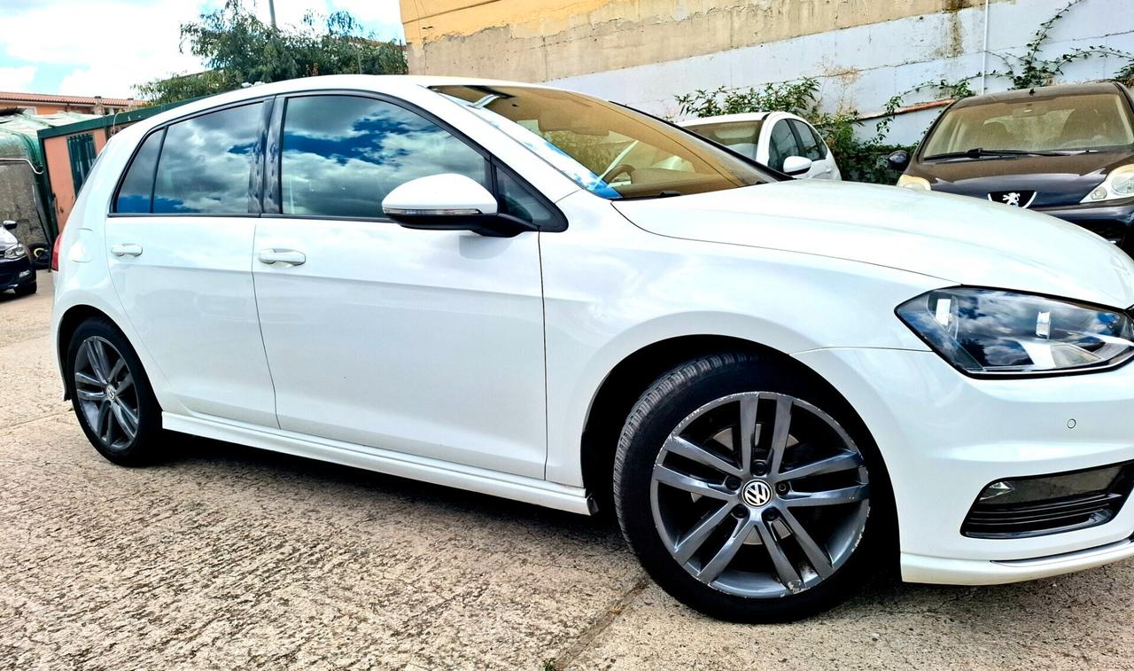 Volkswagen Golf 1.6 TDI 110 CV 5p. RLINE
