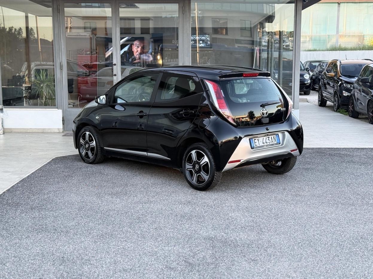 Toyota Aygo 1.0 Benzina 69CV E5 Neo. Automatica - 2014