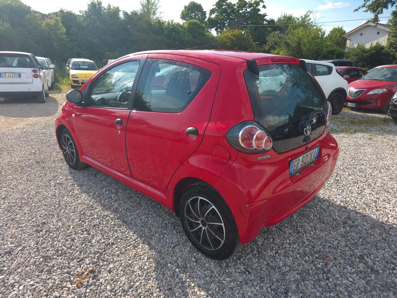 Toyota Aygo 1.0 12V VVT-i 5 porte Orange Connect
