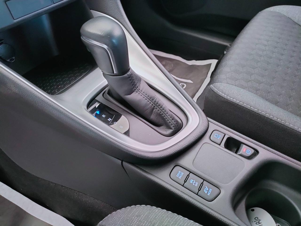 TOYOTA Yaris IV 2020 - Yaris 1.5h Trend