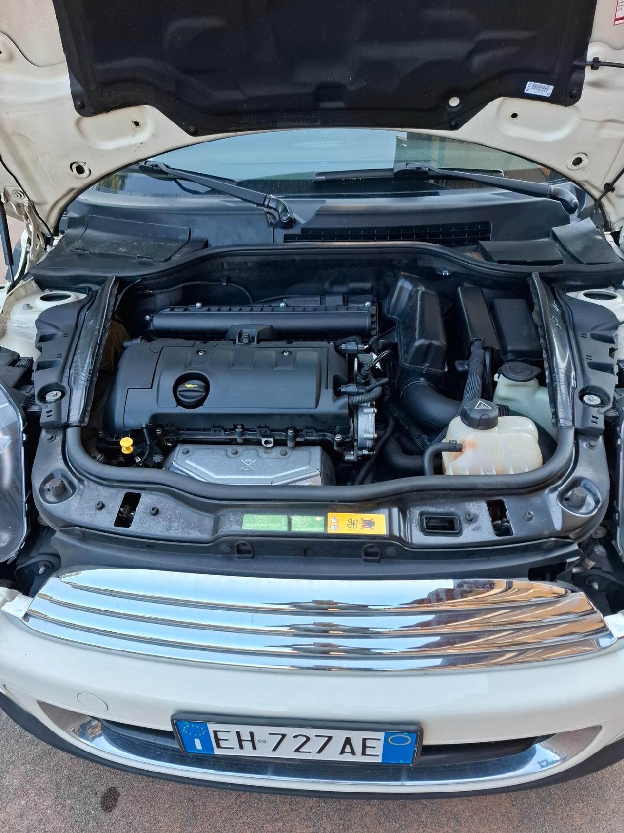 Mini Mini 1.6 16V One (72kW)
