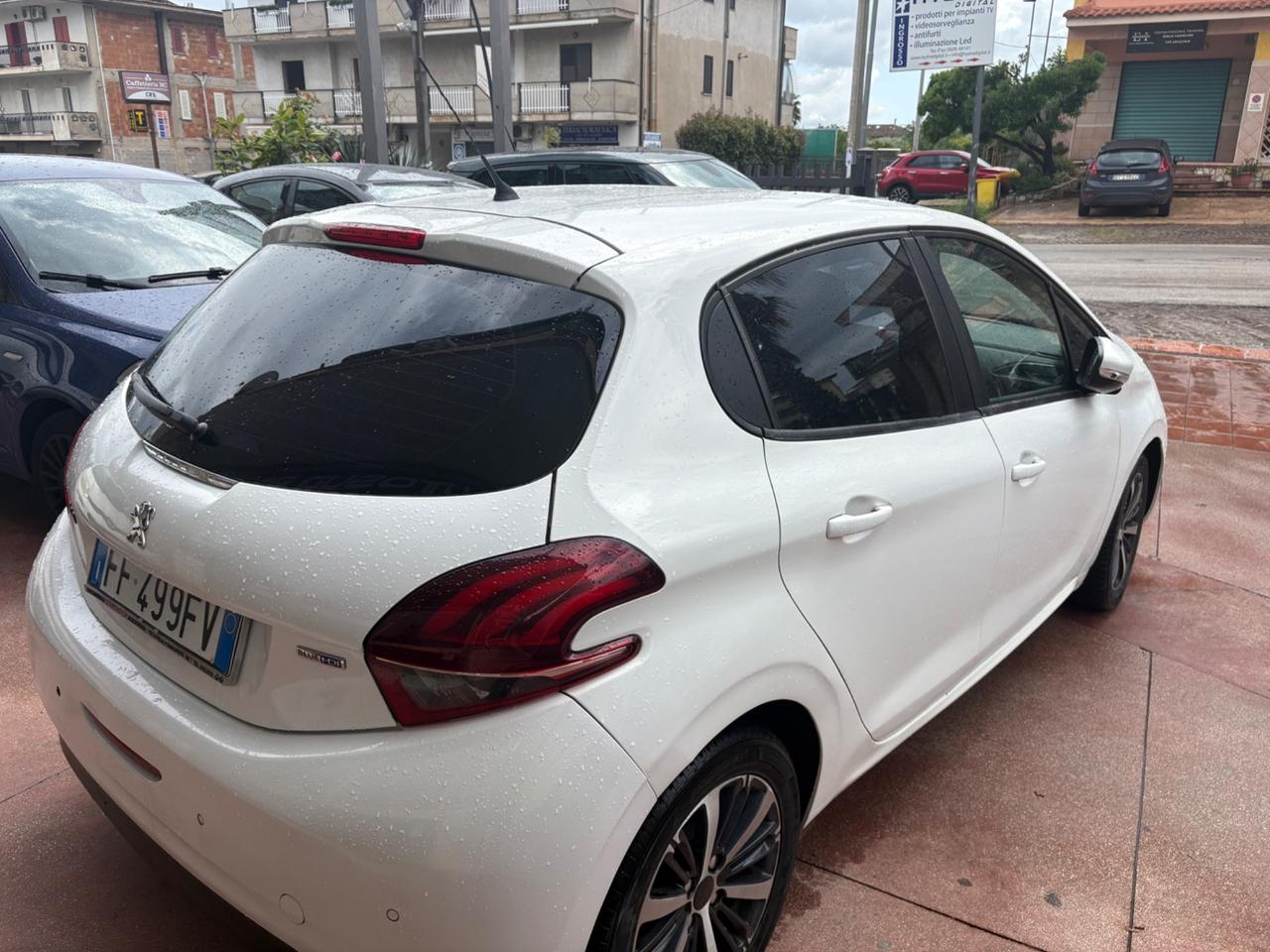 Peugeot 208 1.4 HDi 68 CV 5 porte Active