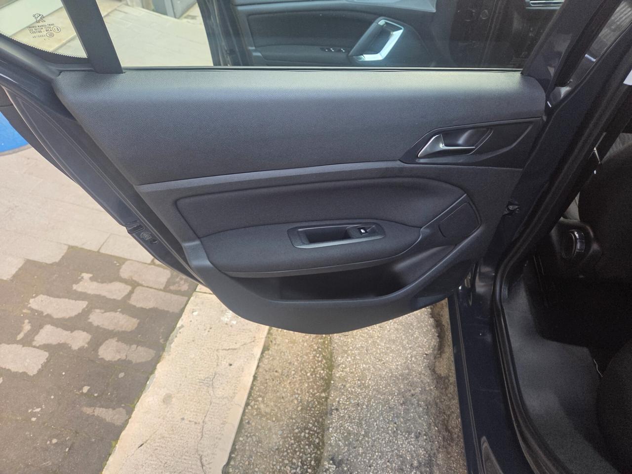 PEUGEOT 308 1.6 HDI 120 CV BERLINA KMCERTIF 2016