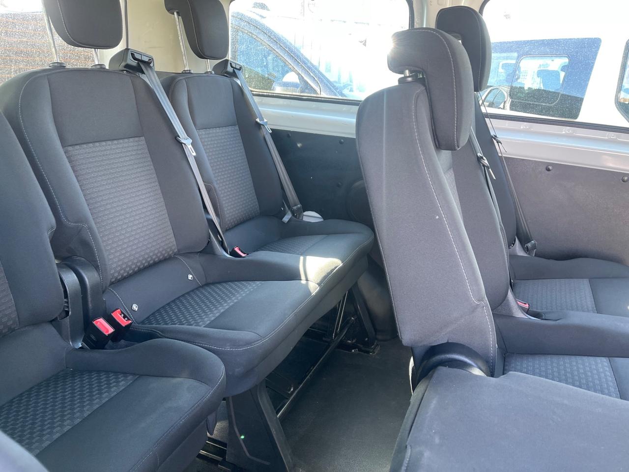 Ford Transit Custom 2.0 EcoBlue 9 posti