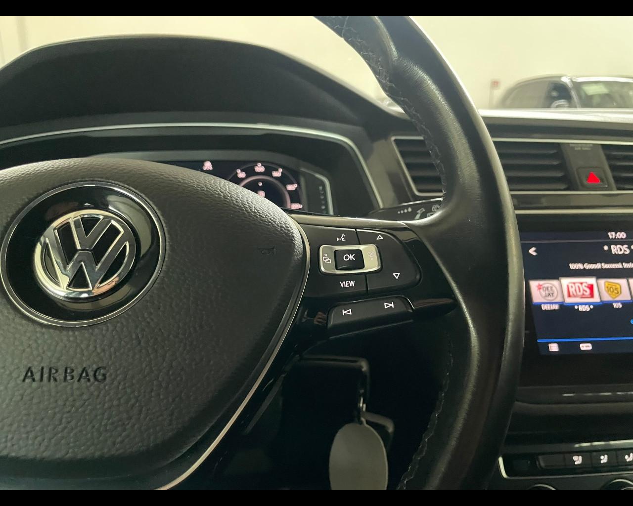 VOLKSWAGEN Tiguan 2ª serie - Tiguan 2.0 TDI SCR DSG 4MOTION Sport BMT