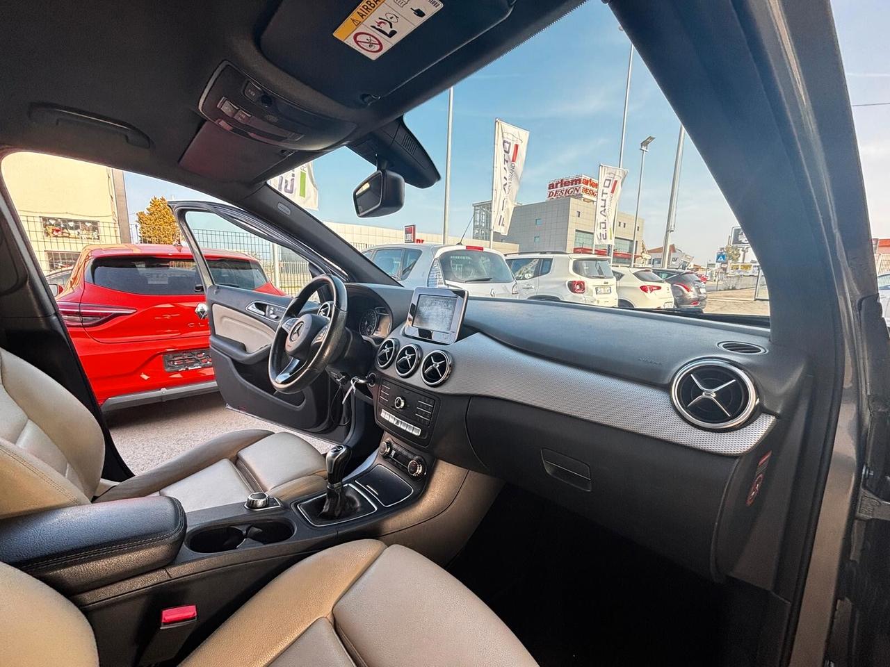 Mercedes-benz B 200 NGD Sport