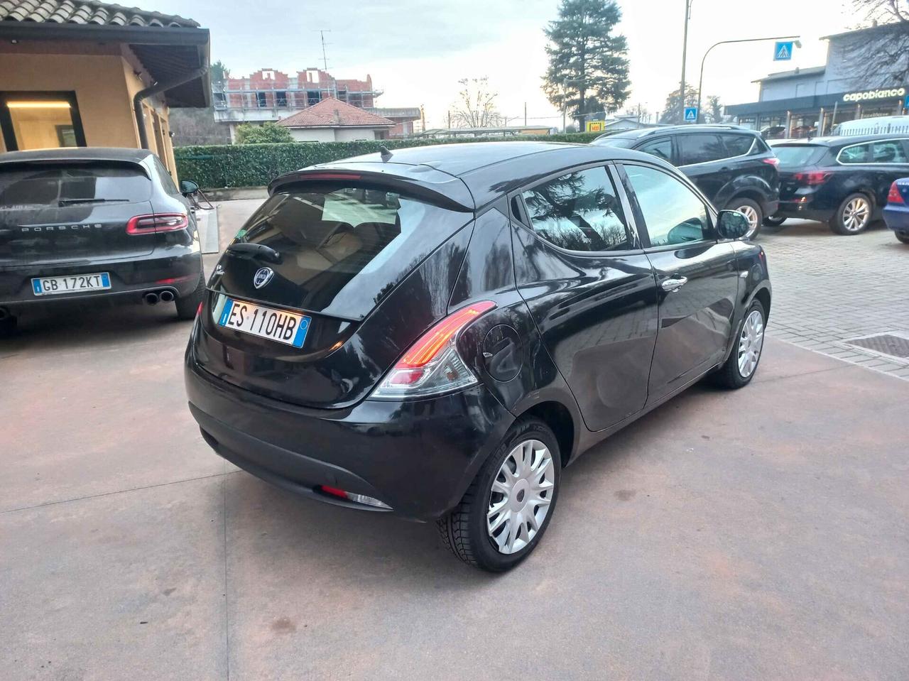 Lancia Ypsilon 1.3 MJT 16V 95 CV 5 porte S&S Silver