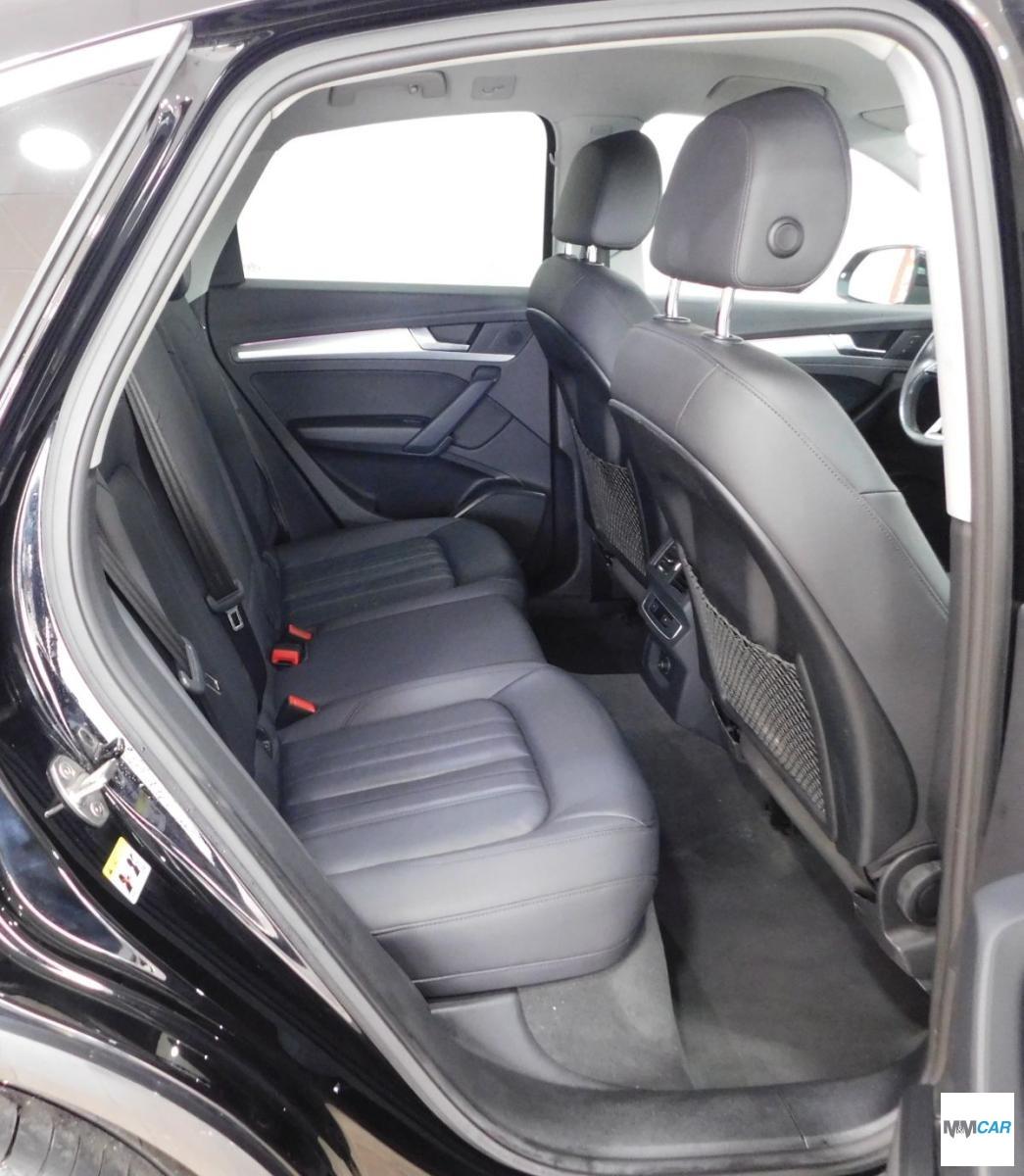 AUDI - Q5 Sportback - Q5 SPB 40 TDI quattro S tr. Busin. Adv.
