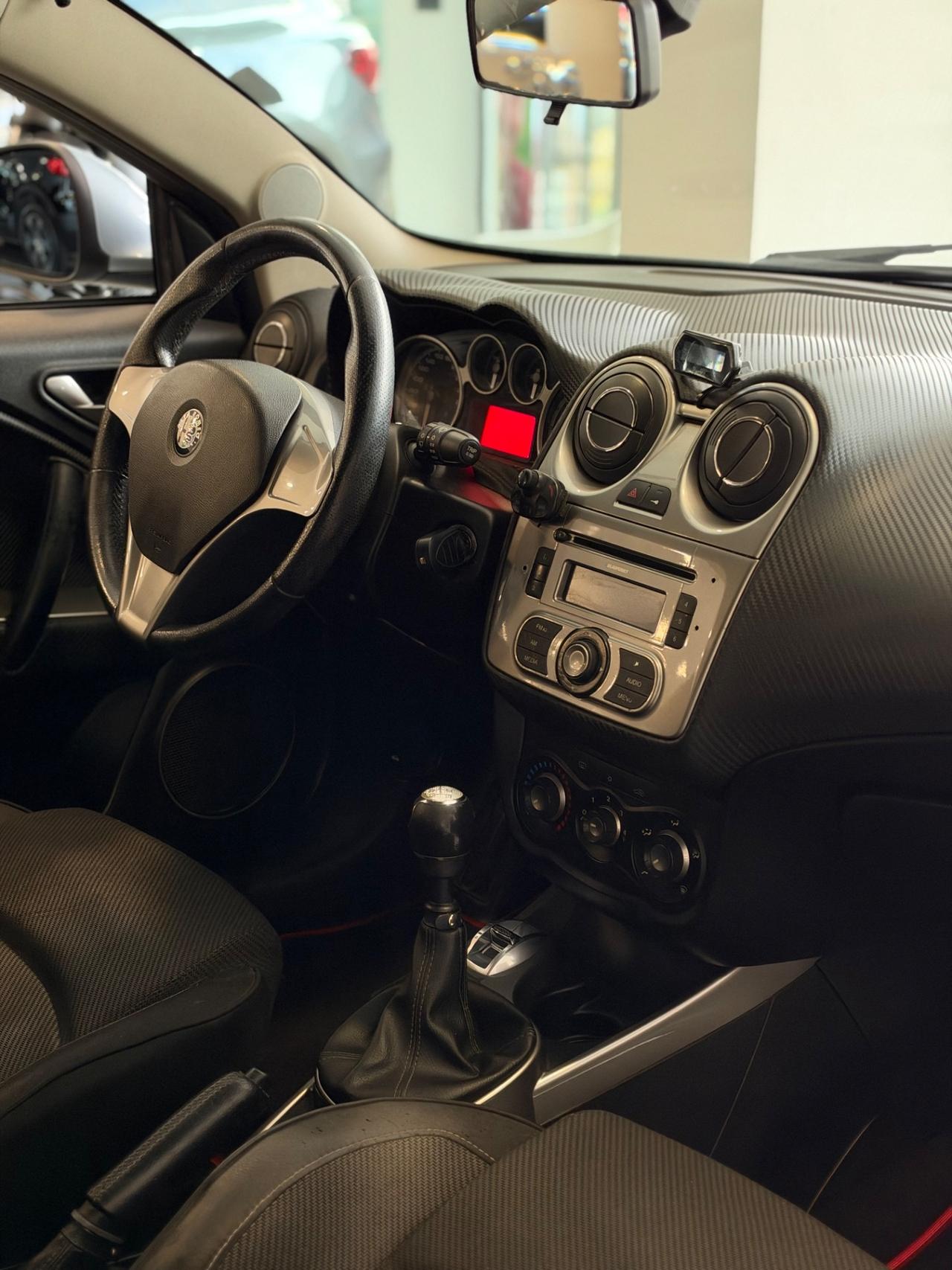 Alfa Romeo MiTo 1.6 JTDm 16V Distinctive Premium Pack