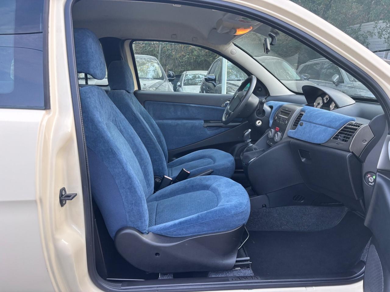 Lancia Ypsilon 1.2 OK NEOPATENTATI km 48000