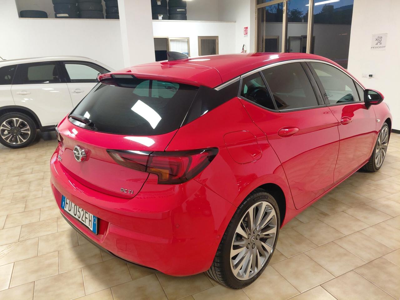 OPEL ASTRA ANNO 2016 DS 1.6 ADATTA NEOPATENTATI KM 155 mila