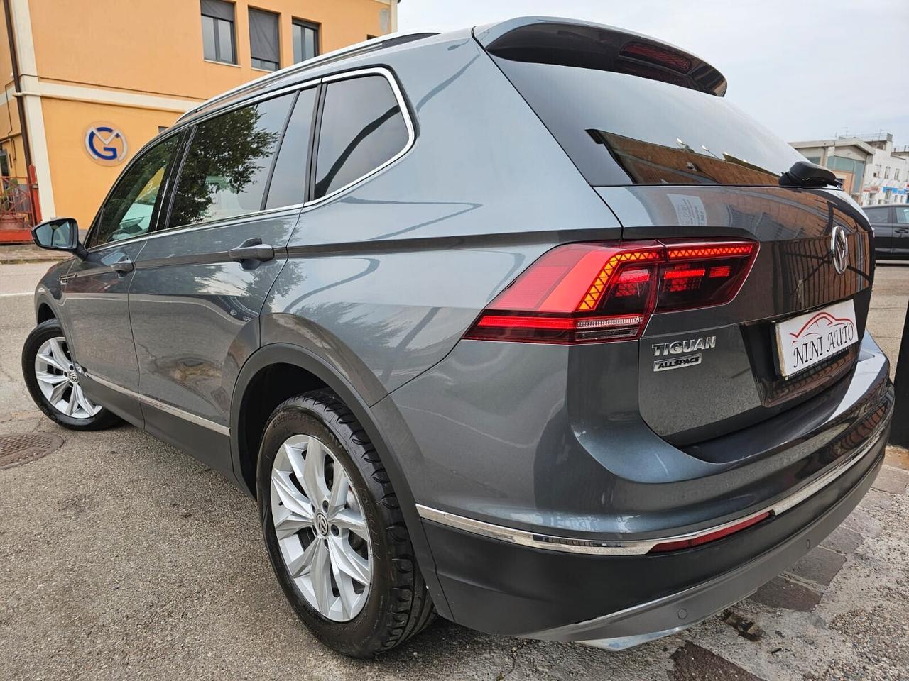 Volkswagen Tiguan Allspace 2.0 TDI 150cv DSG*Navi*Cockpit*Bi-Xeno*