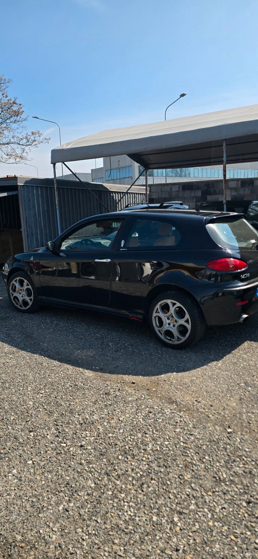 Alfa Romeo 147 1.6i benzina iscritta Asi