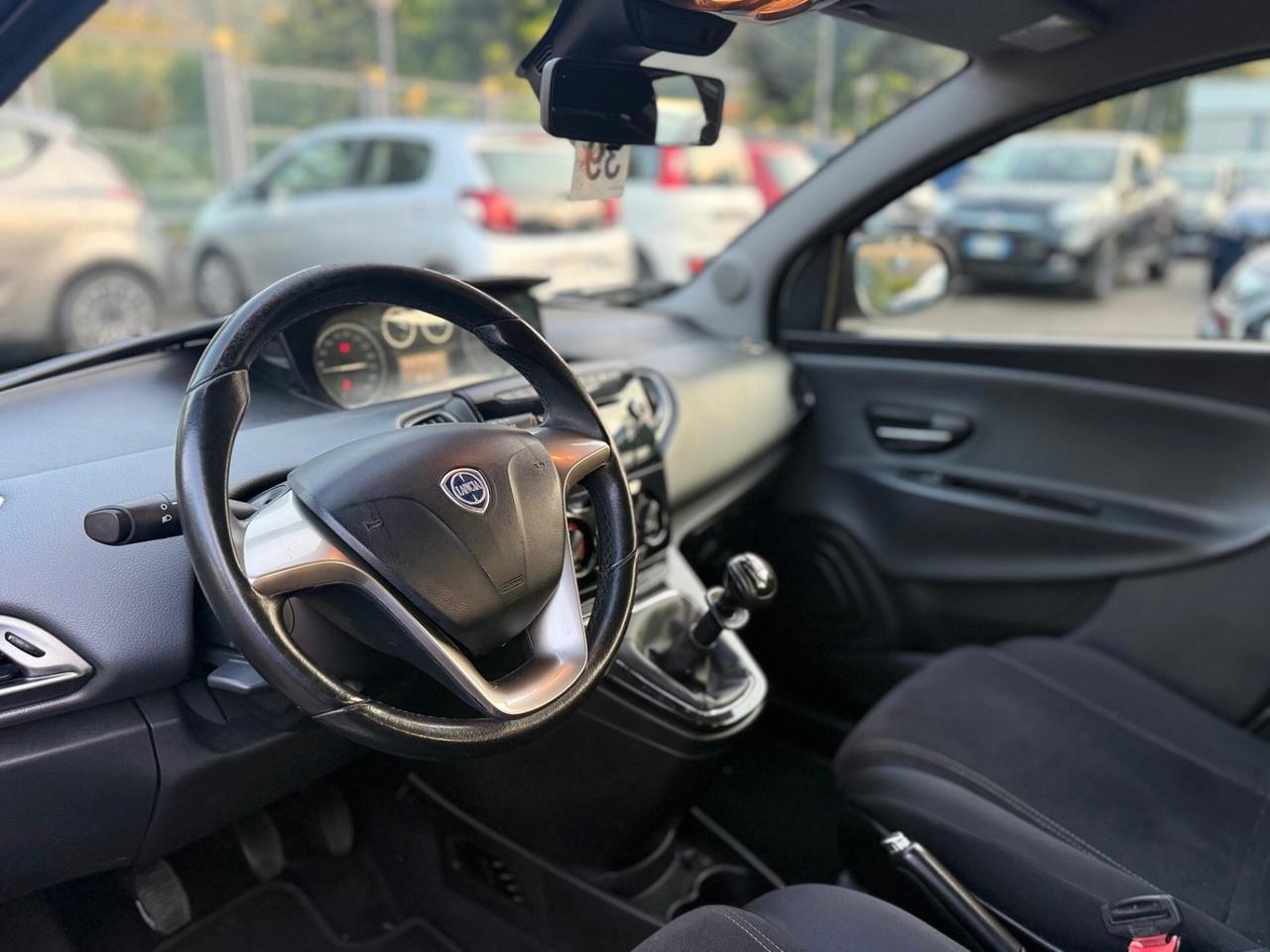 Lancia Ypsilon 1.2 Ecochic GPL Silver