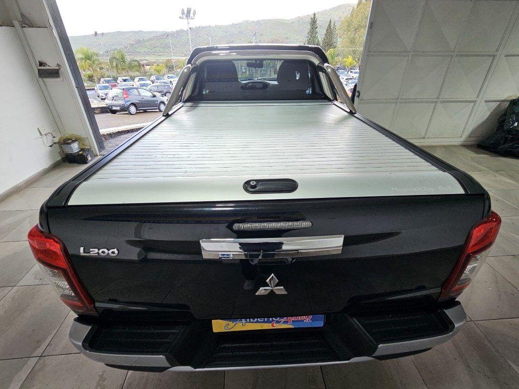 Mitsubishi L200 2.3 D Club Cab 4x4 Super Select Intense +IVA