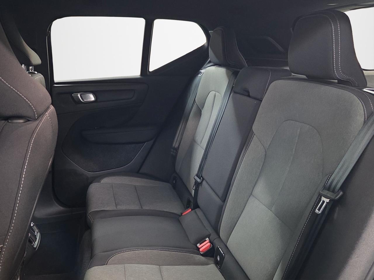 Volvo XC40 B4 AWD automatico Plus Bright