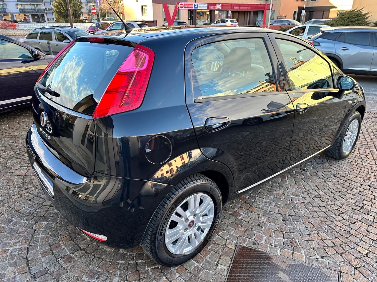Fiat Punto 1.2Bz 69Cv 5P - Neopatentati