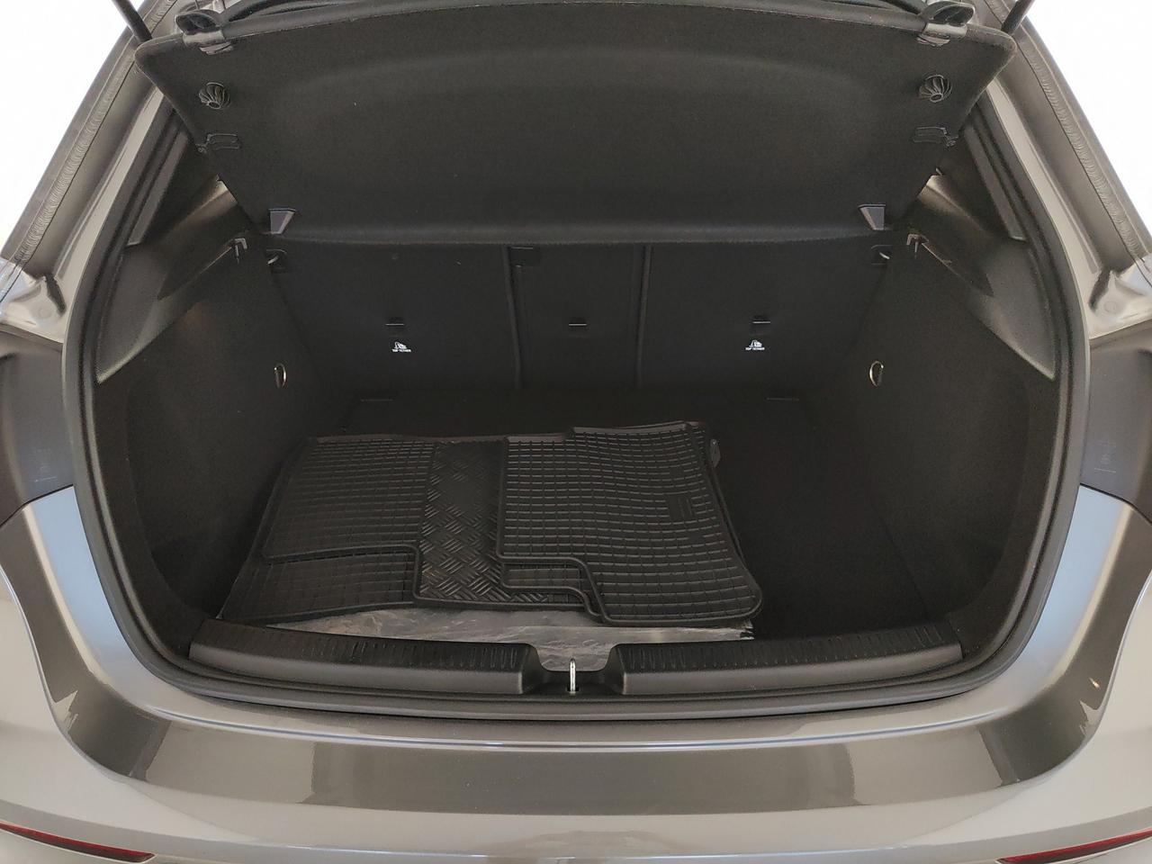 Mercedes-Benz A 200 Premium auto