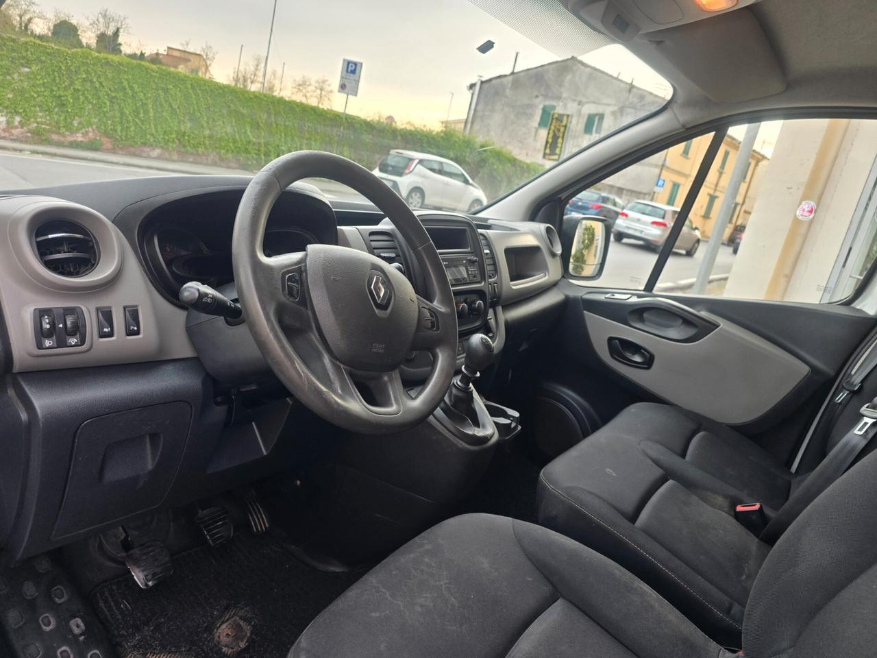 Renault Trafic BluedCi 110CV PL-TN Authentic