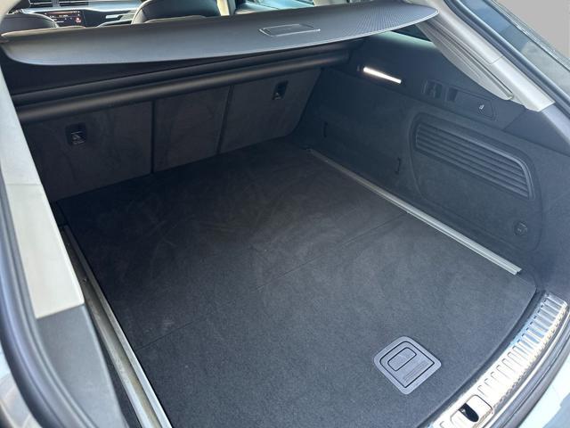 AUDI A6 Avant 40 2.0 TDI quattro ultra S tronic Design