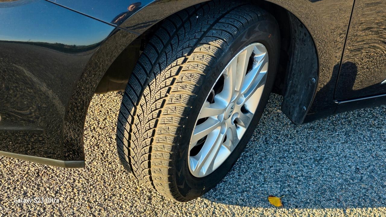 Kia Ceed full optional navi/ retrocamera Garanzia 12 mesi ok neopatentati