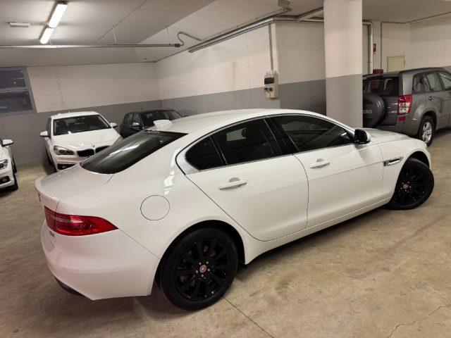 JAGUAR XE 2.0 D 180 CV aut. Pure
