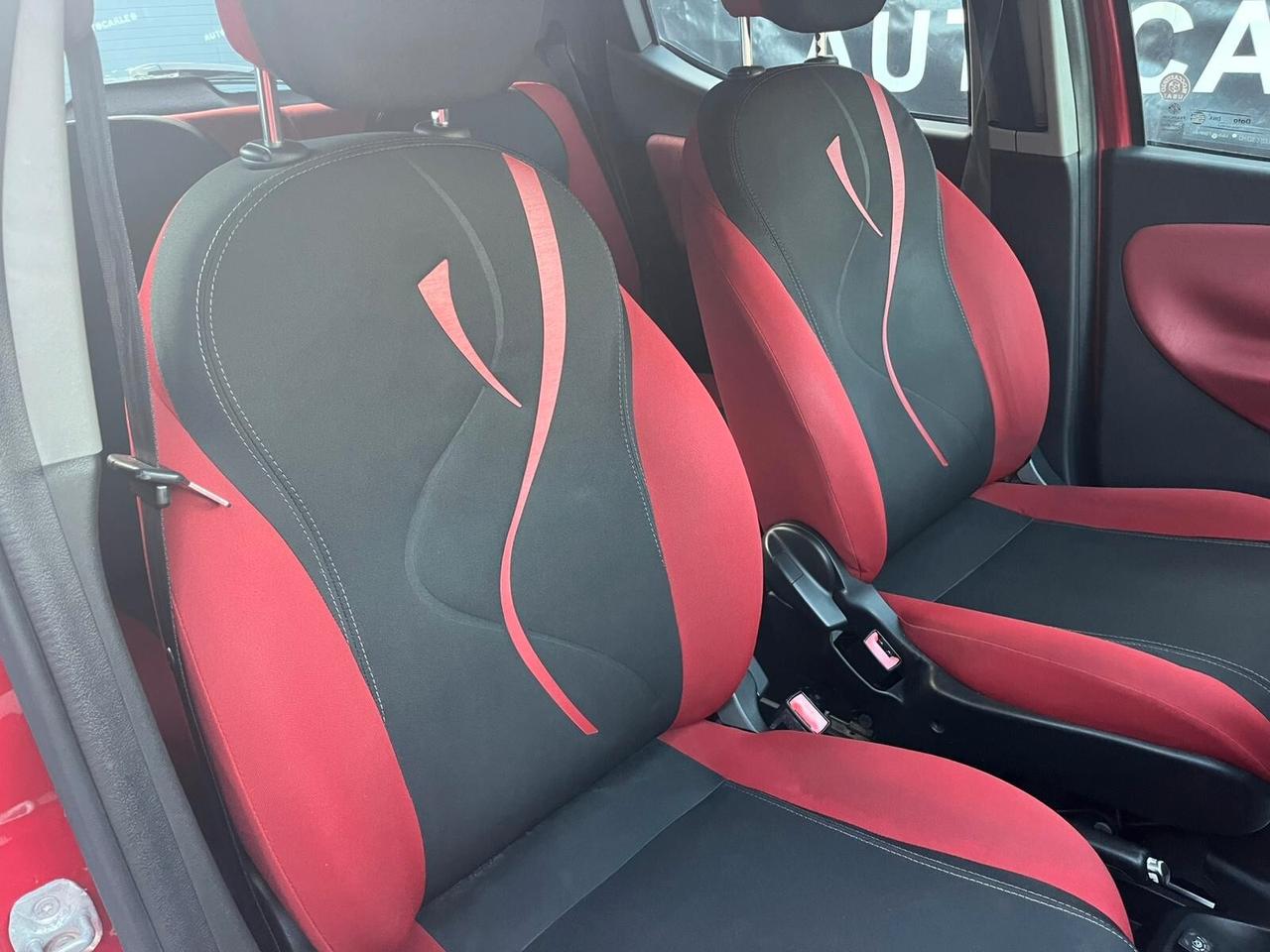 Lancia Ypsilon 1.2 BENZINA E GPL