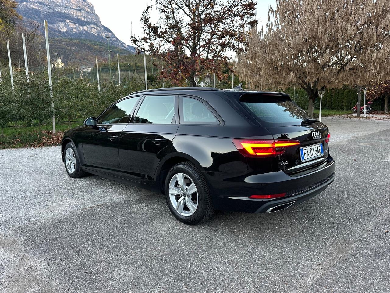 Audi A4 Avant 35 TDI S tronic Business Sport