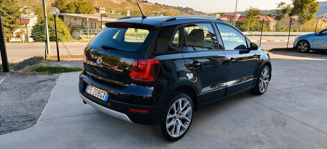 Volkswagen Polo CROSS 1.4 TDI 90 CV DSG
