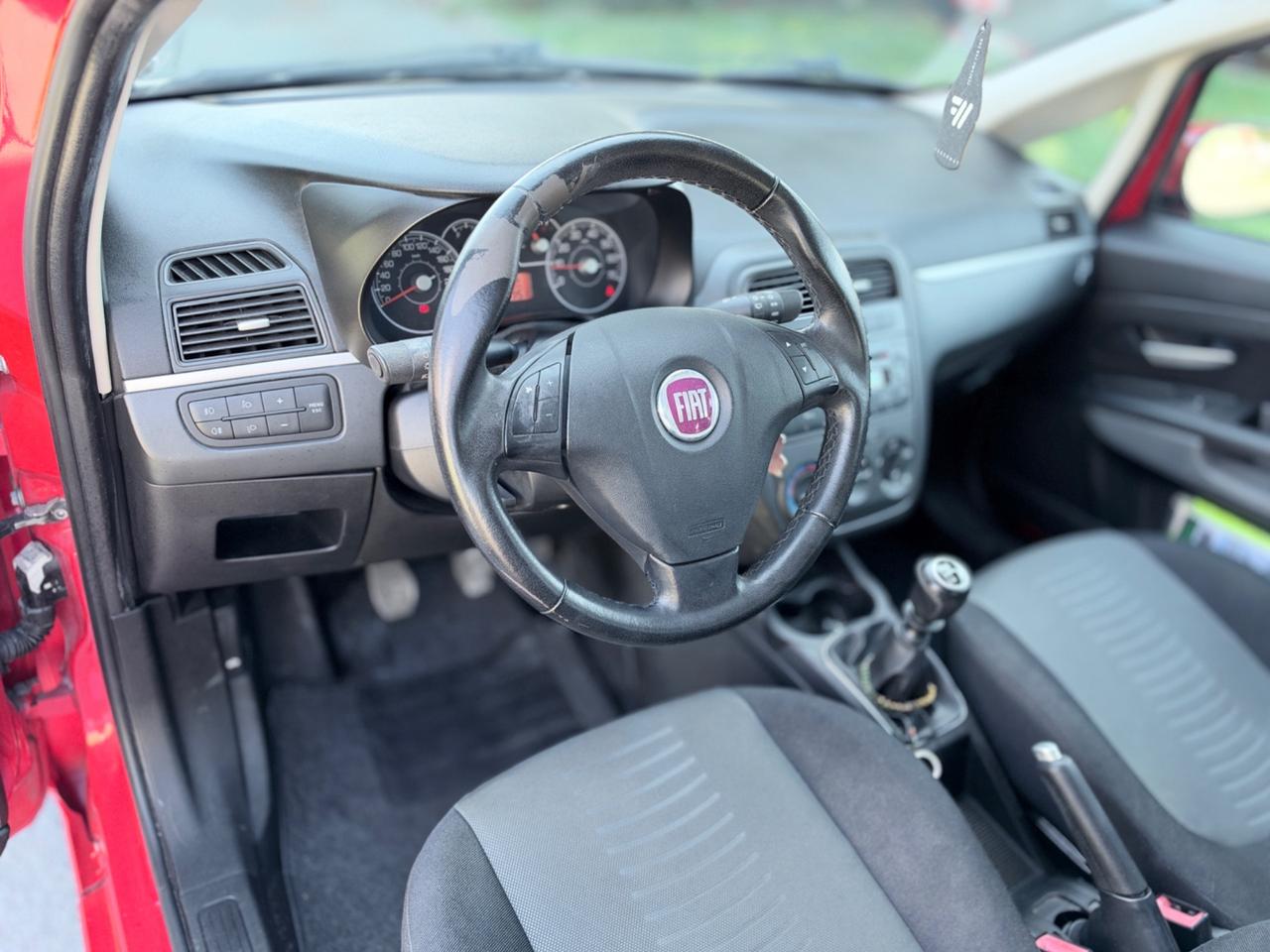 FIAT GRANDE PUNTO 1.2 BENZINA 5 PORTE GARANZIA 12 MESI