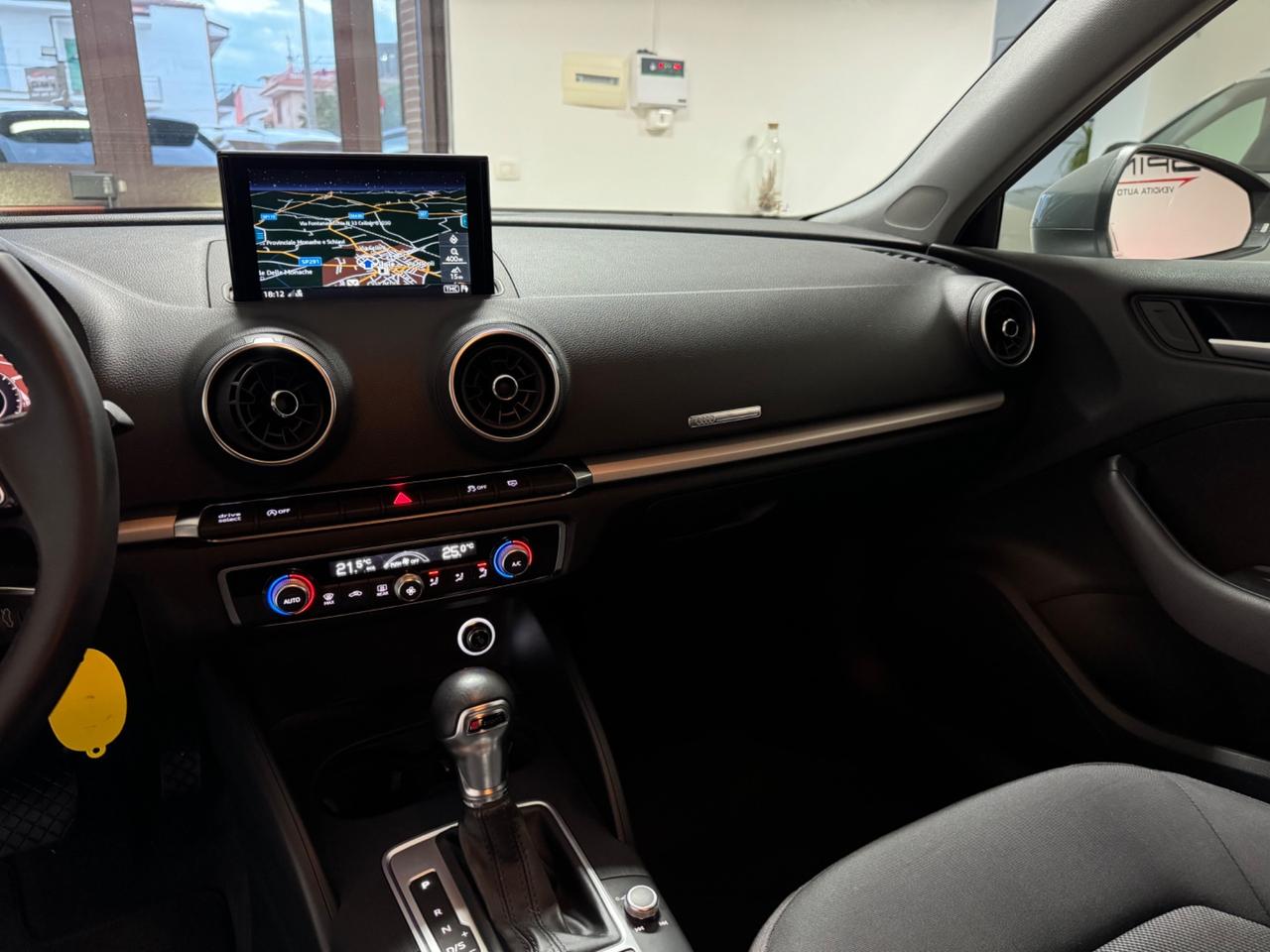 Audi A3 SPB 35 TDI S tronic S-LINE