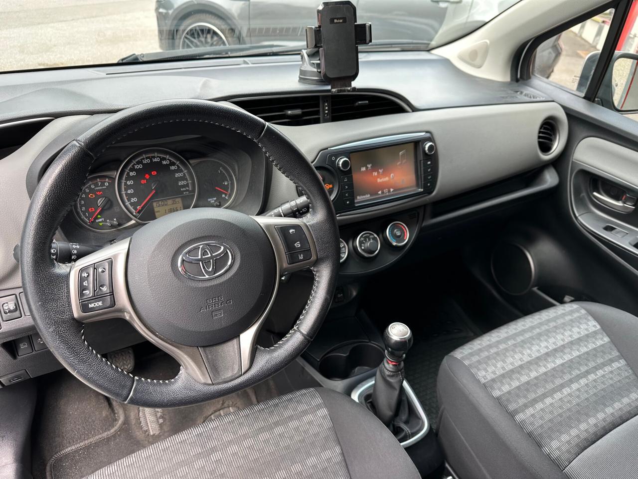 Toyota Yaris 5p 1.3 Lounge E6 OK NEOPATENTATO