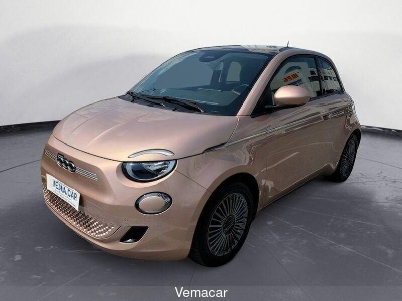 FIAT 500 Icon Berlina -TETTO PANORAMICO-NAV -CAMERA 360°! SOLO KM 40500!