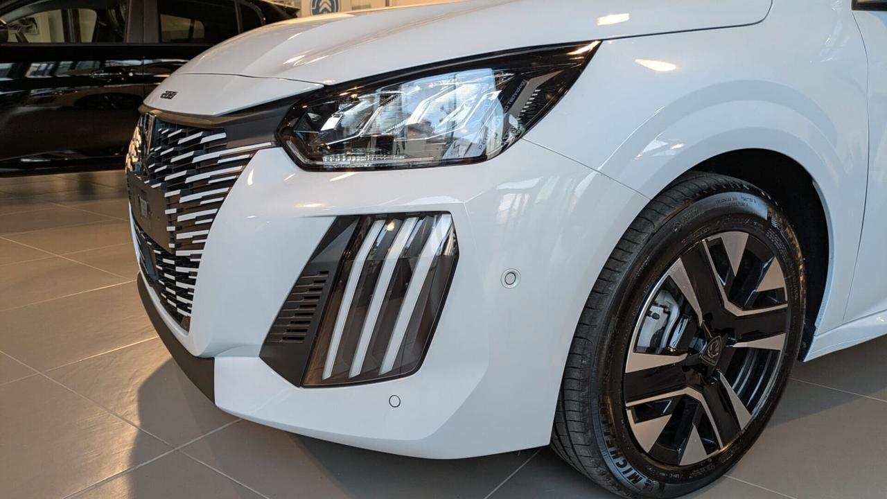 Peugeot 208 100 ALLURE