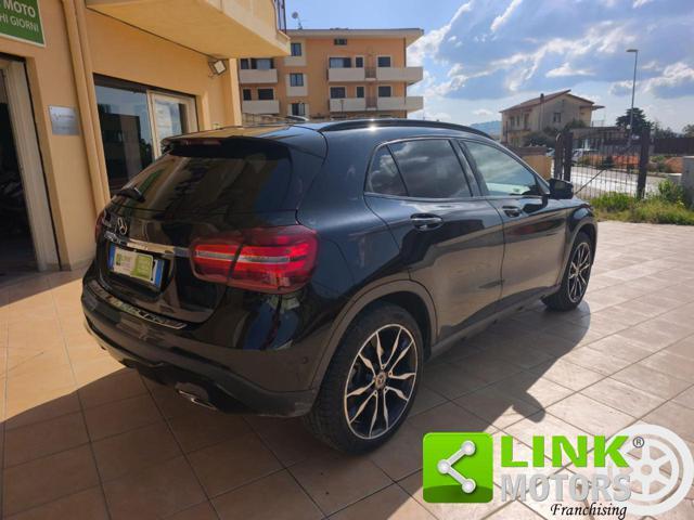 MERCEDES-BENZ GLA 200 d Automatic Sport