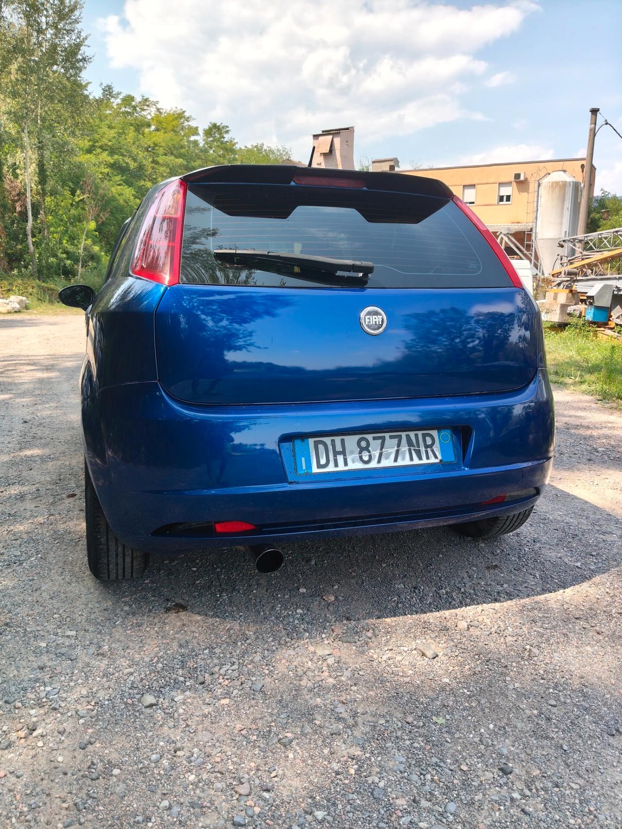 Fiat Grande Punto 1.2 5 porte Dynamic ok Neopatentati