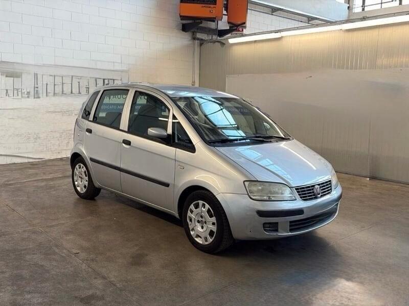 Fiat Idea 1.2 16V BlackLabel