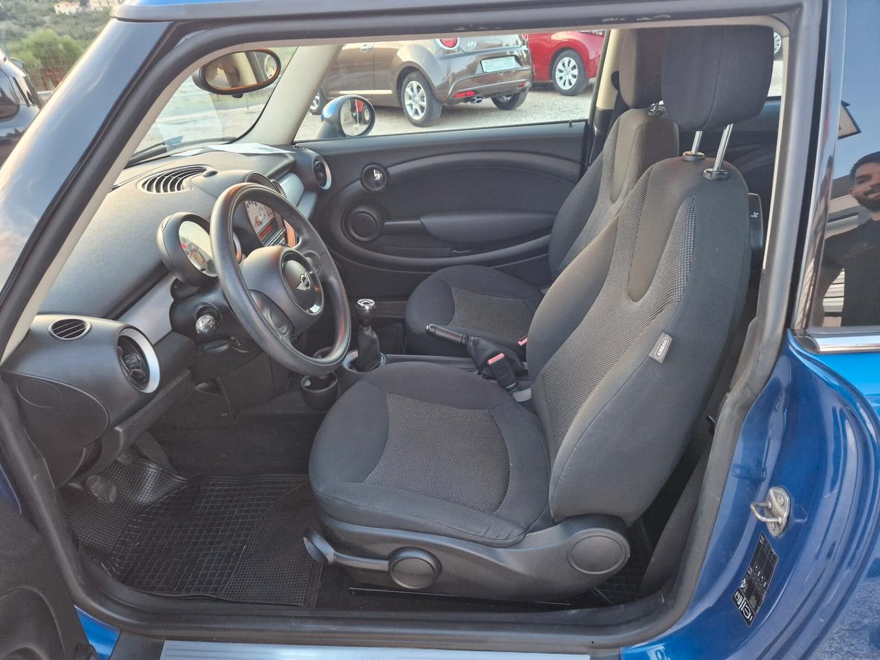 Mini 1.6 16V One D