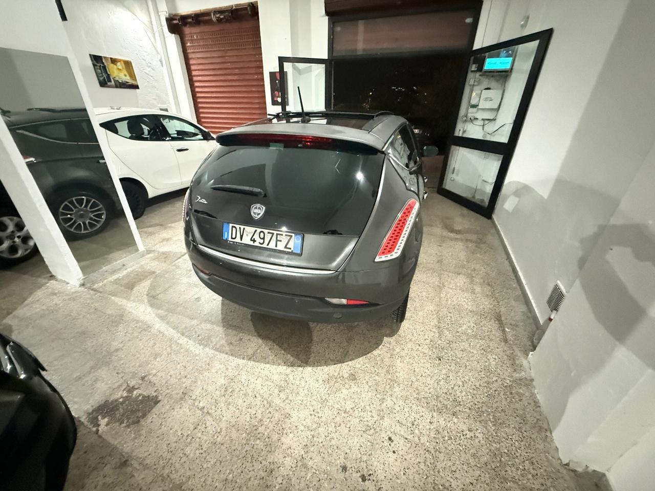 Lancia Delta 1.6 MJT DPF Platino