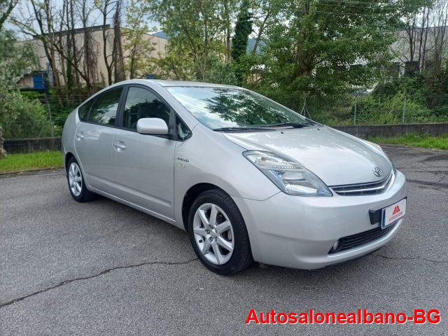 TOYOTA Prius 1.5i 16V