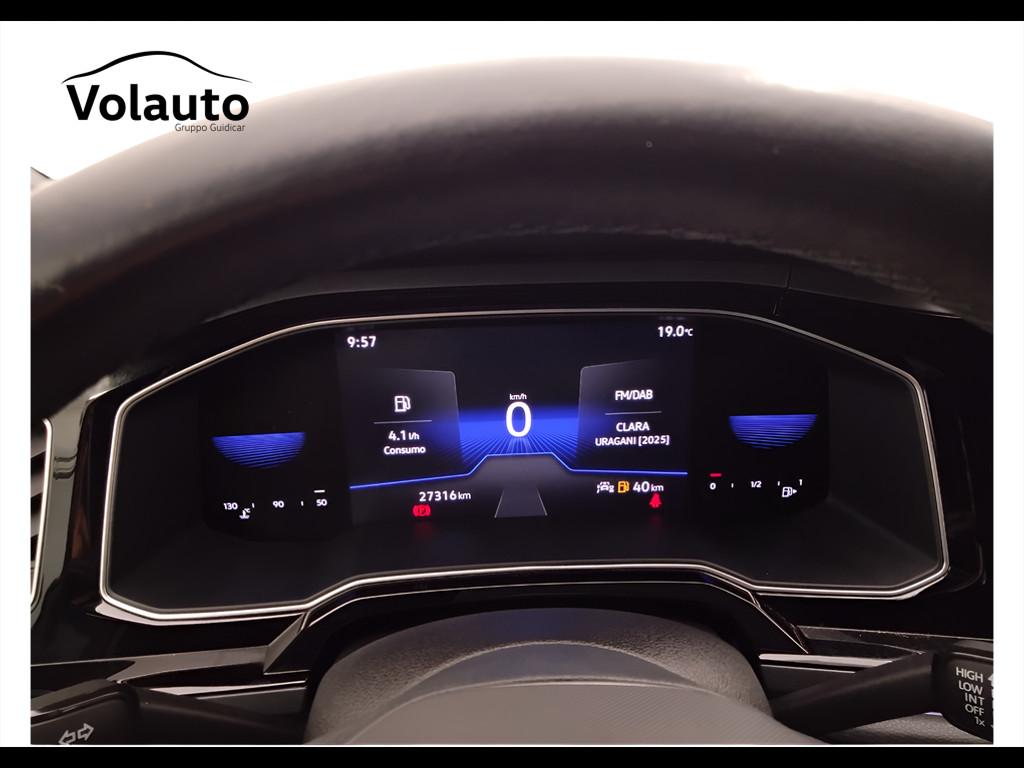 VOLKSWAGEN Polo VI 2022 - Polo 1.0 tsi R-Line 95cv