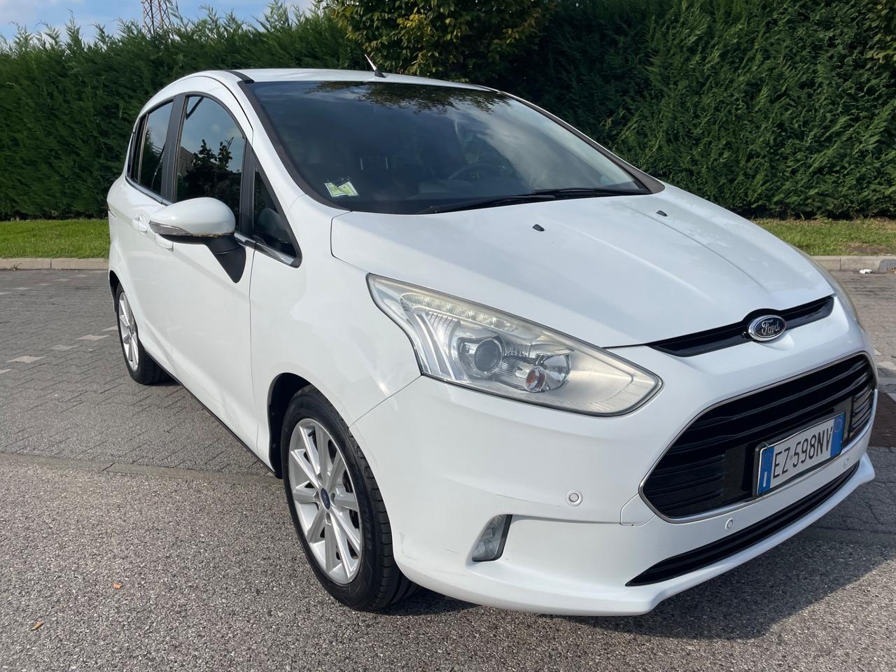 Ford B-Max 1.0 benzina anno 2015 pronta al uso