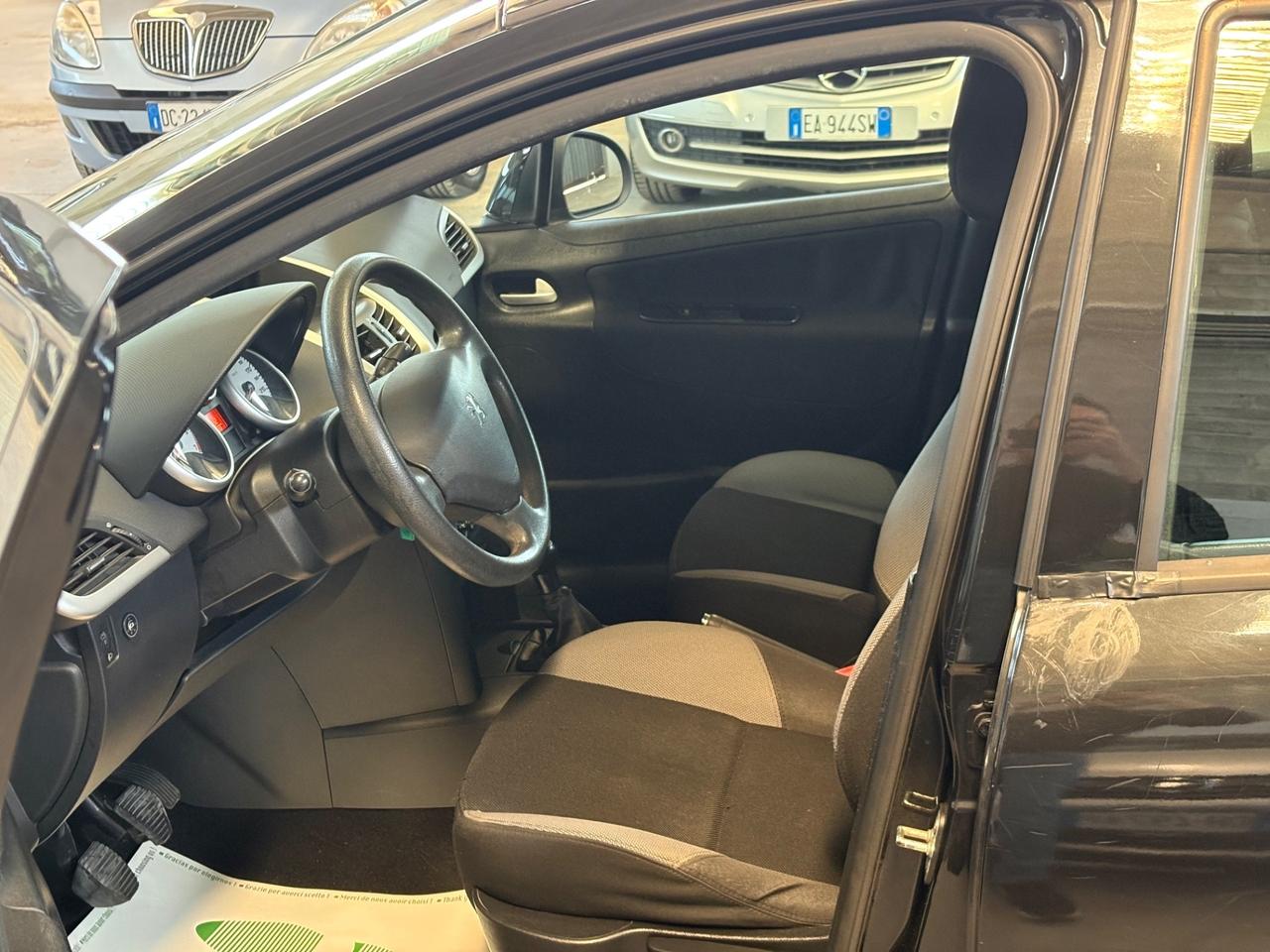 Peugeot 207 1.4 8V 75CV 5p. Energie Sport ECO GPL