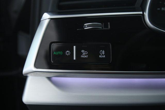 AUDI Q7 50 TDI quattro tip. S line Edition Black plus /7p.
